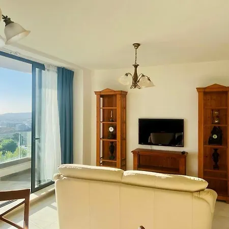 Sea Vista Apartment